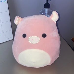 Pig squishmallow